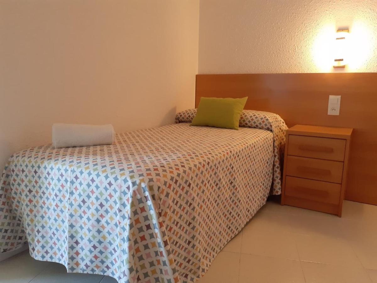Aparthotel Golf Beach Pals Bagian luar foto
