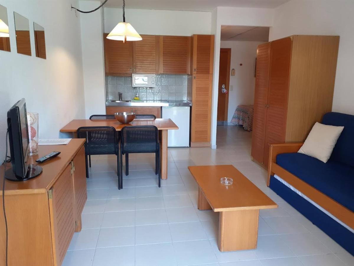 Aparthotel Golf Beach Pals Bagian luar foto